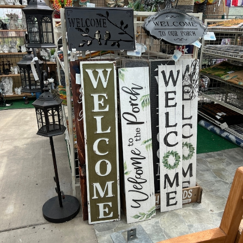 Outdoor living decor