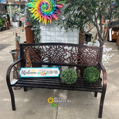Outdoor living decor