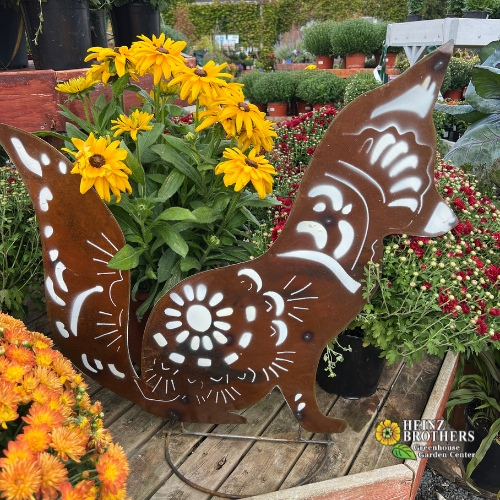 October garden accents