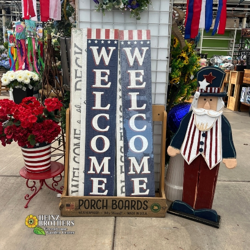 Seasonal and holiday decorations - welcome signs and statues