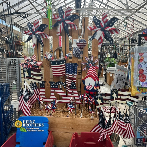 Seasonal and holiday decorations - assorted patriotic decorations